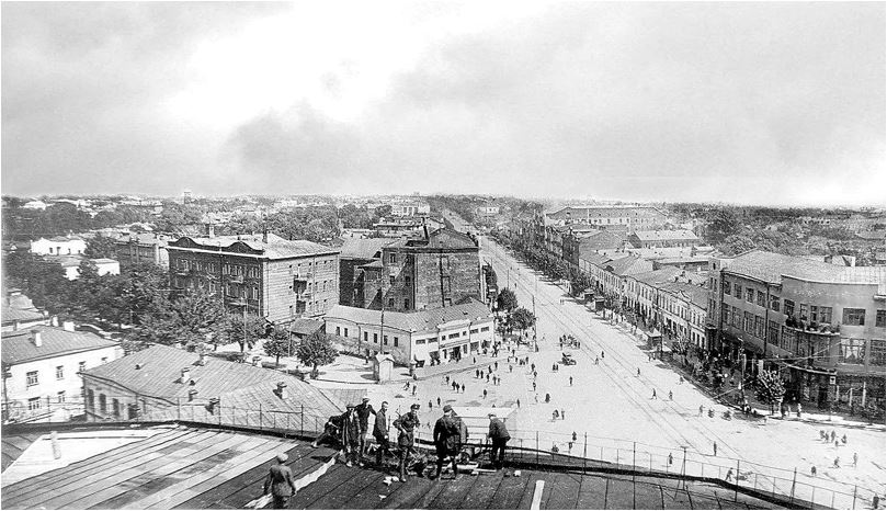 Завершение строительства здания Утюжка. Начало 1930-х.